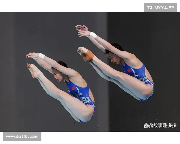 女子三米板跳水决赛激烈角逐精彩纷呈冠军诞生瞬间引发热烈掌声 女子三米板跳水决赛激烈角逐精彩纷呈冠军诞生瞬间引发热烈掌声